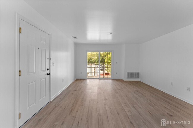 Foto del edificio - 1025 Dogwood Ct