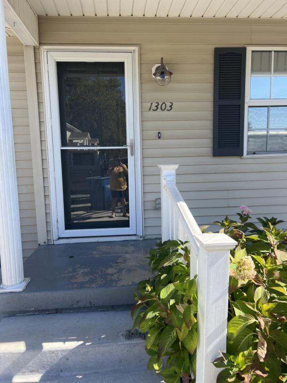 Foto principal - 1303 S Cleveland Ave