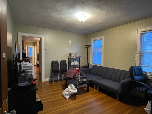 Furnished shared living room - 53 Germain Ave