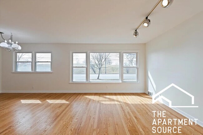 Foto del edificio - 4538 Dempster St