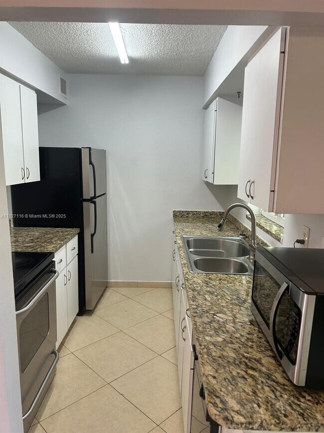 Foto del edificio - 1111 SW 4th St