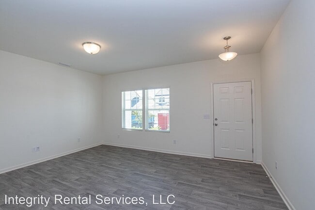 Building Photo - 4 br, 2.5 bath House - 329 Babbling Brook ...