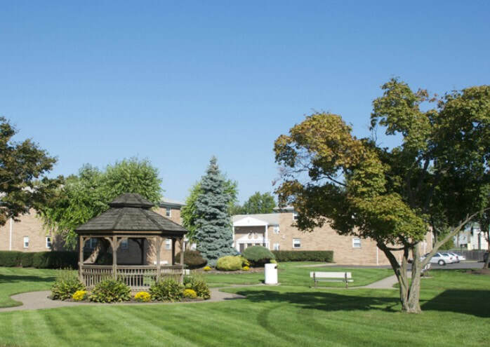 Primary Photo - Liberty Bell Village Apartments