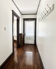 Building Photo - 423 Hamilton St