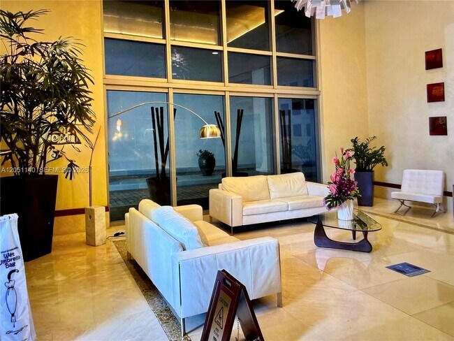 Foto del edificio - 1050 Brickell Ave