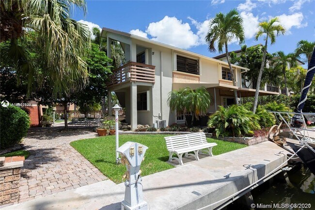 Building Photo - 111 Isle of Venice Dr