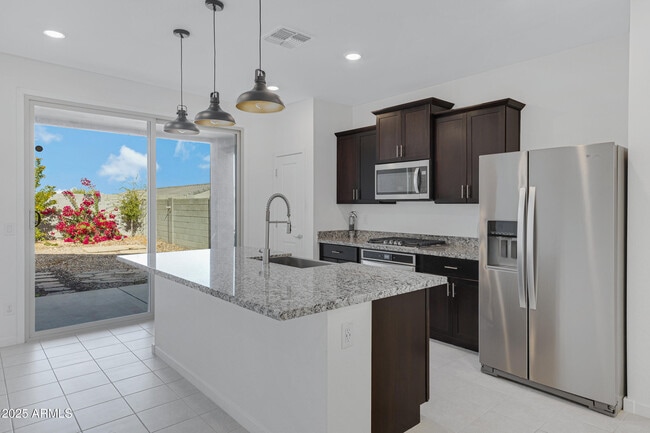 Foto del edificio - 4584 Stickleaf Way