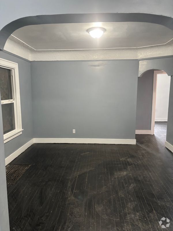 Building Photo - 14908 Mendota St