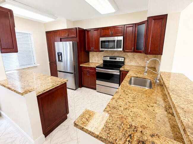 Foto del edificio - 7076 Huntington Ln