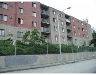 Building Photo - 44 Byron St