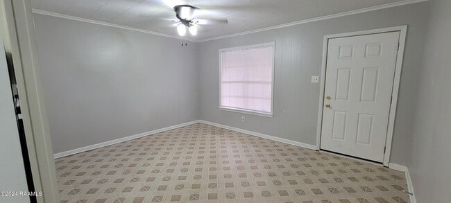 Building Photo - 718 Harding St