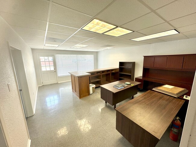 Foto del edificio - Office Space In Downtown Biloxi! Great Loc...