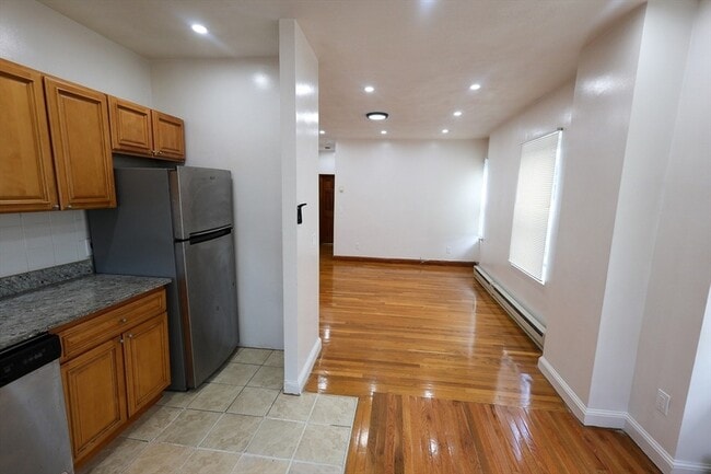 Photo - 1 Kenilworth Street Unit 6 Apartment
