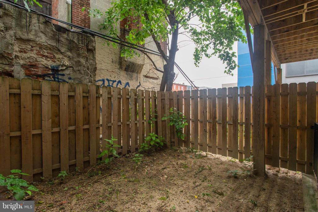 Primary Photo - 1222 N 7th St