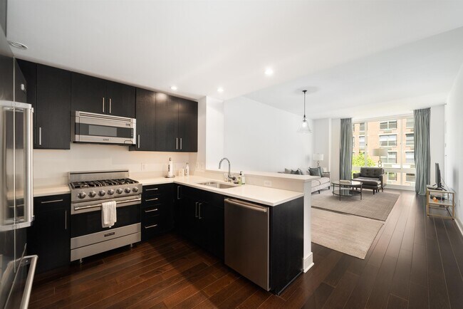 Foto del edificio - 1100 Maxwell Ln
