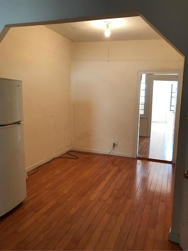 Building Photo - 488 Ninth Avenue