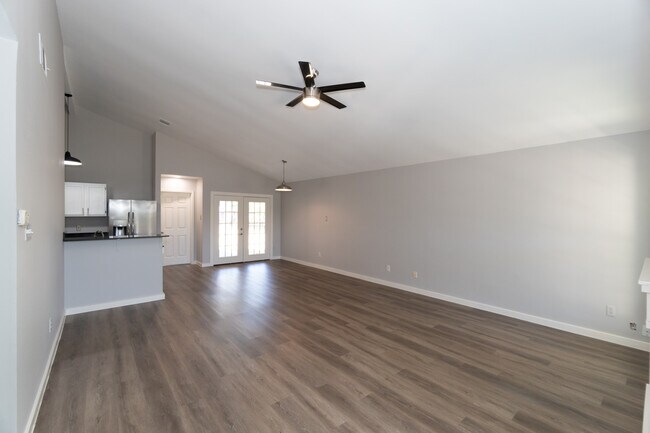 Foto del edificio - 8003 Ranch Rd