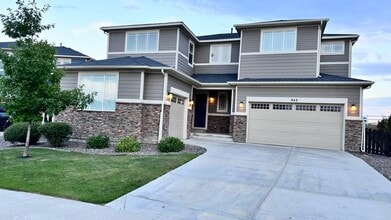 Building Photo - 943 Stagecoach Dr