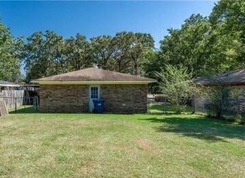 Building Photo - 258 W Warriner Ave
