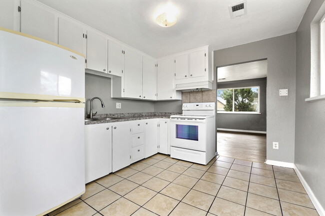 kitchen - 5715 E 62nd Ave