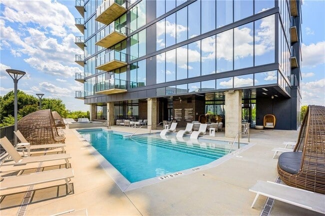 Foto del edificio - 788 West Marietta St NW