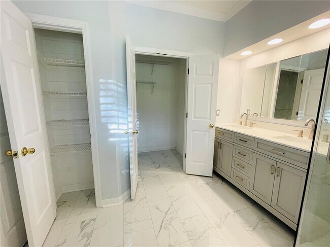 Foto del edificio - 622 Wisteria Ln