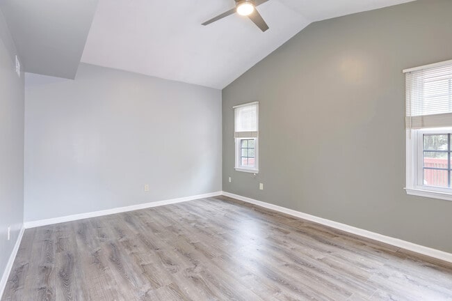 Building Photo - 8010 Old Parsonage Ct