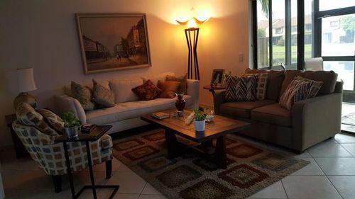 Foto del edificio - 3984 Cocoplum Cir