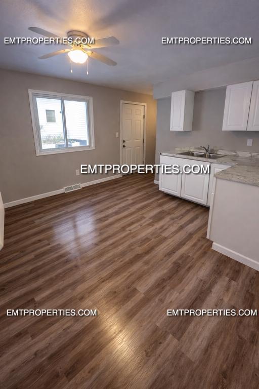 Building Photo - 2523 Crehore St