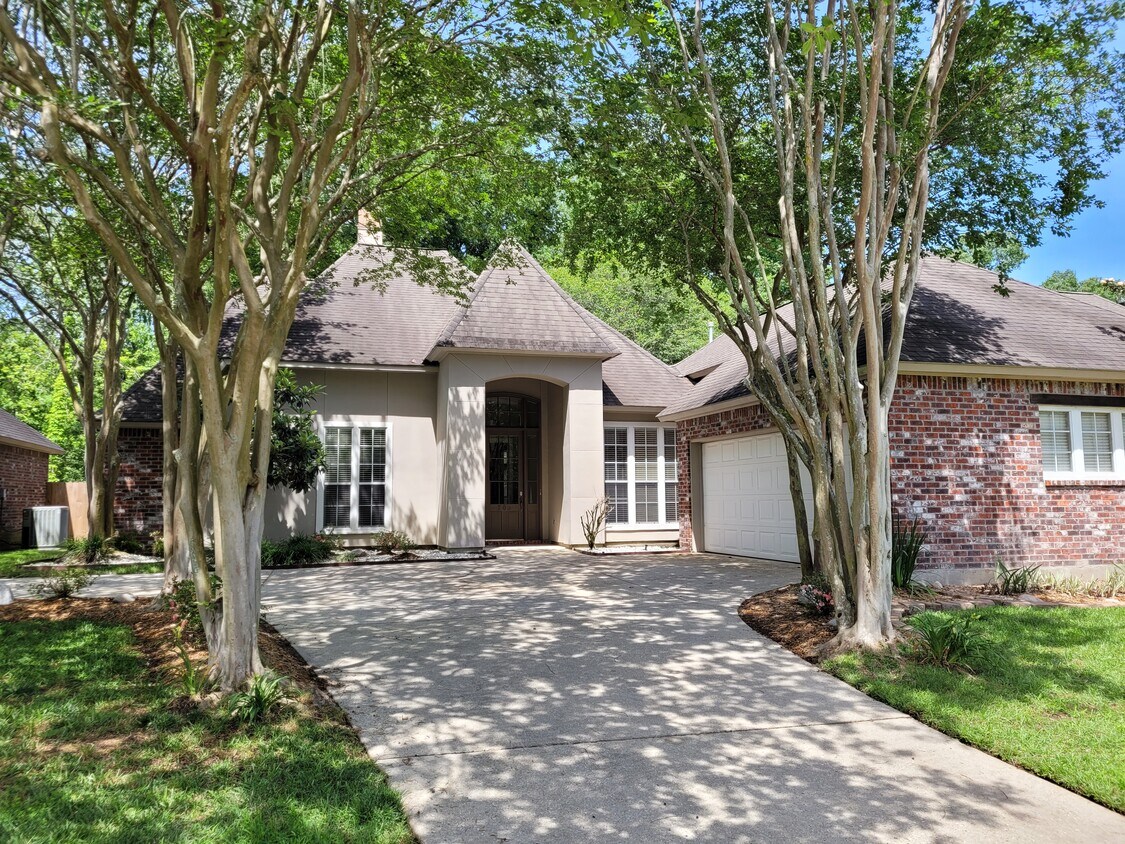703 Highland Knoll Ct, Baton Rouge, LA 70810 House Rental in Baton Rouge, LA