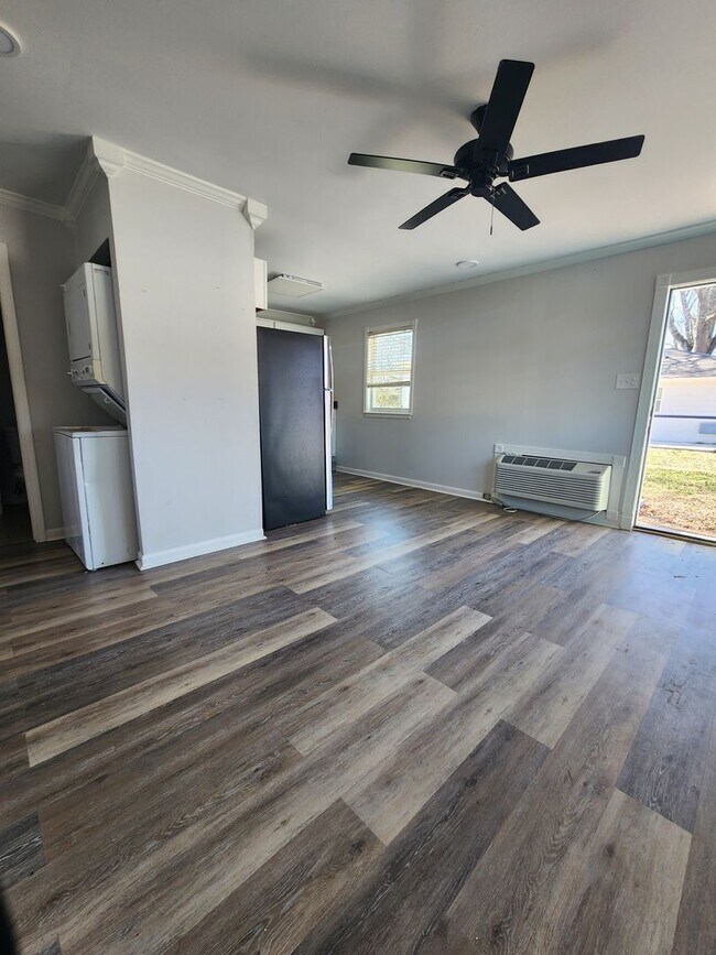 Foto del edificio - 1506 Oakwood Ave NE