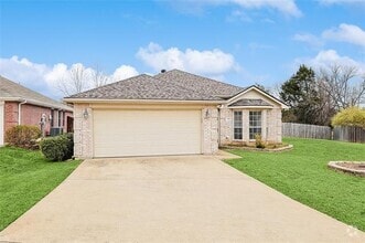 Building Photo - 130 Wildhaven Dr