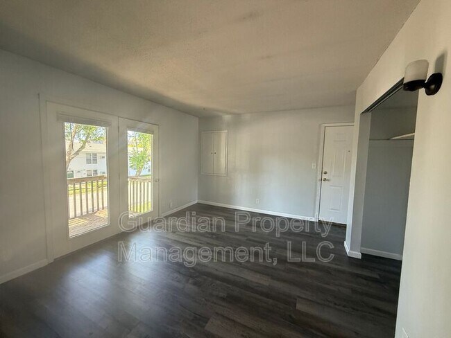 Foto del edificio - 517.5 W 8th St