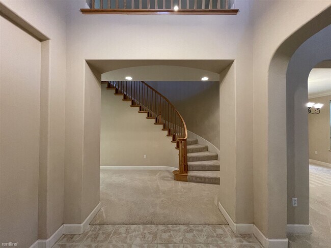 Foto del edificio - 5 br, 4 bath House - 1315 Royal Creek Court