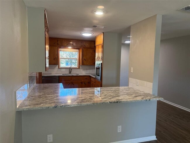 Foto del edificio - 176 W Sweetbriar Dr