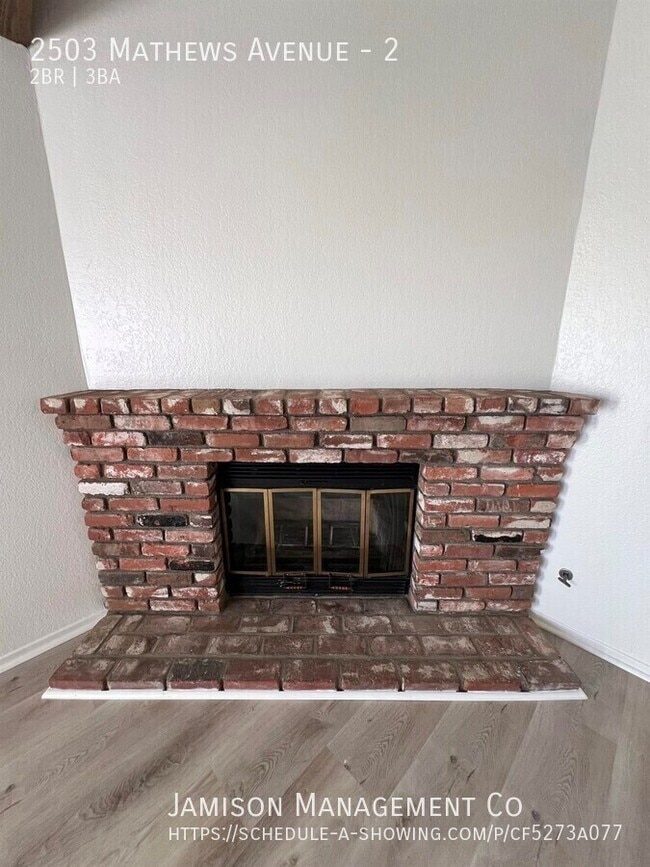Foto del edificio - 2503 Mathews Ave