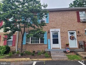 Building Photo - 113 Warren Cir