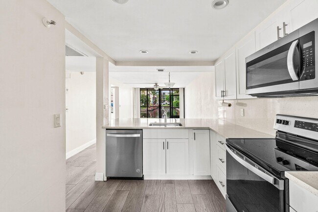 Foto del edificio - 17 Royal Palm Way