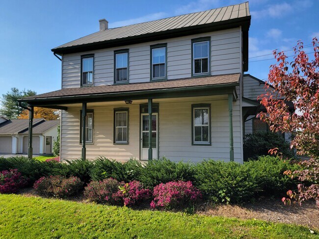 Foto del edificio - 819 Fruitville Pike