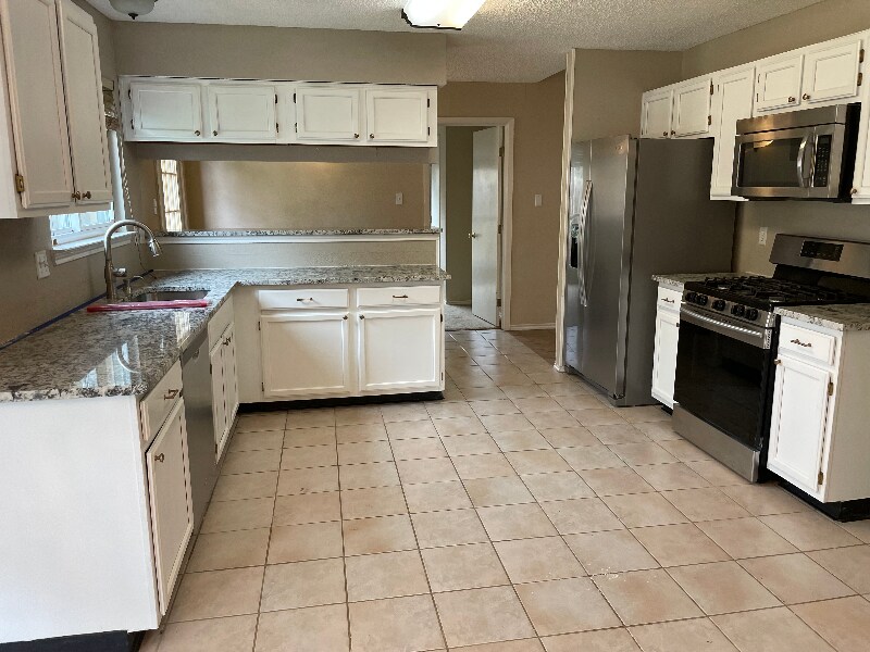 Foto principal - 507 Eaglecreek Dr