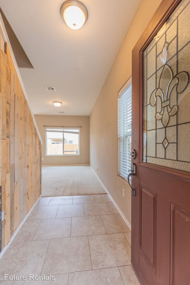 Foto del edificio - 3 br, 2 bath House - 857 Valencia