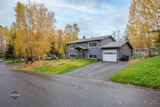 Building Photo - 6450 Carlos Ct