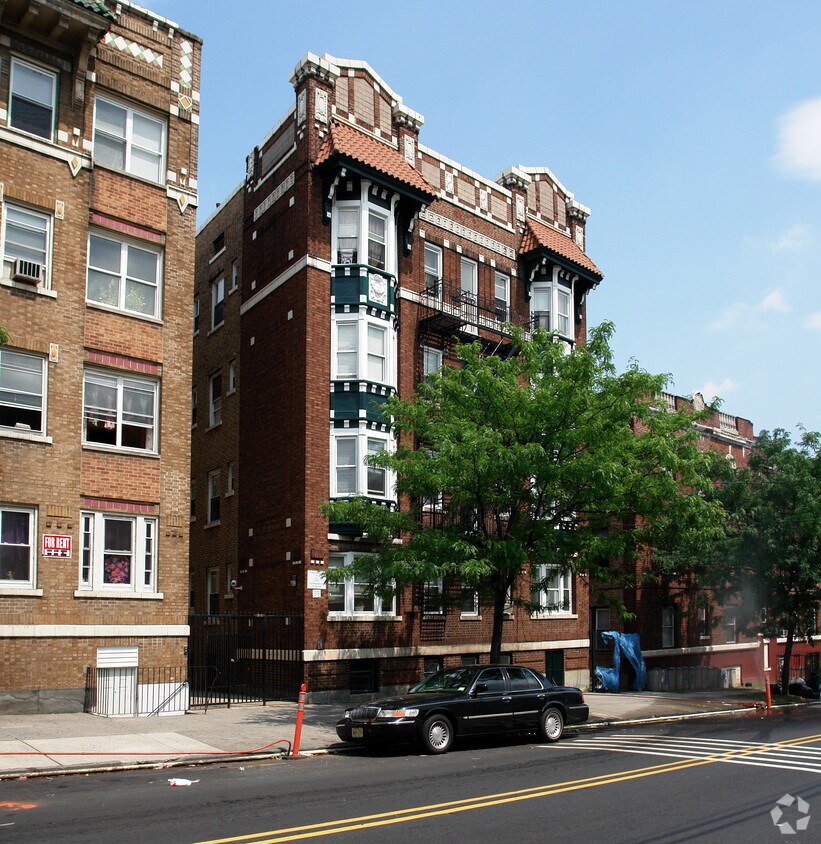 Foto del edificio - 99 2nd Ave