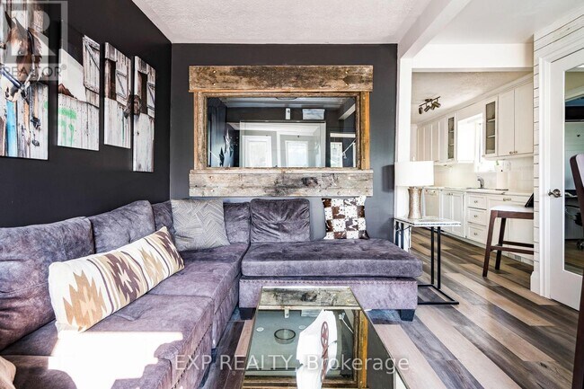 Building Photo - 27 Sunnidale Rd S