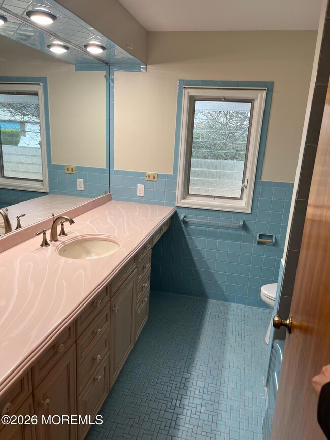 Building Photo - 126 N 24th St