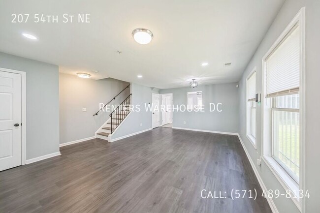Foto del edificio - 207 54th St NE