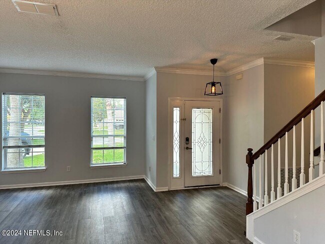 Foto del edificio - 140 Corral Cir