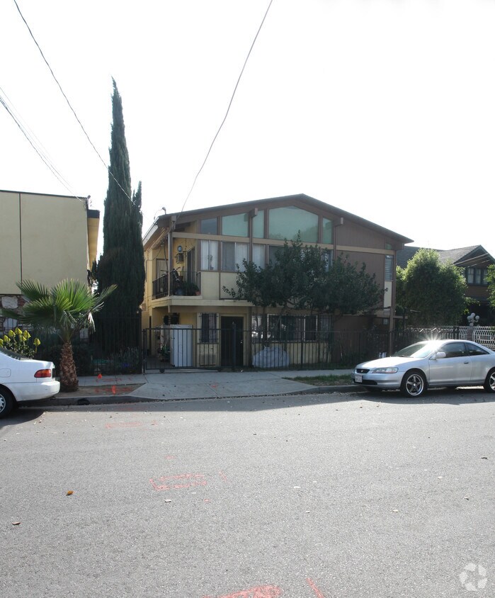 Building Photo - 5332 La Mirada Ave