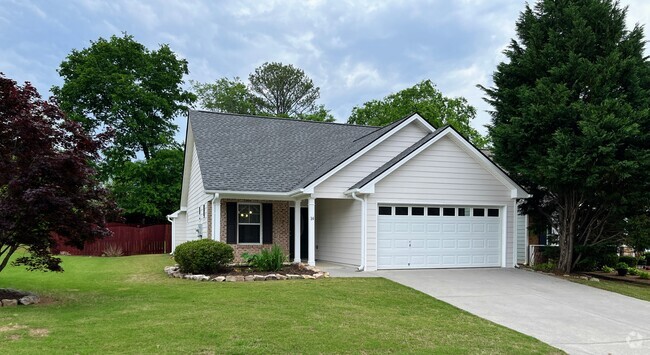 Building Photo - 14 Crestbrook Dr SW