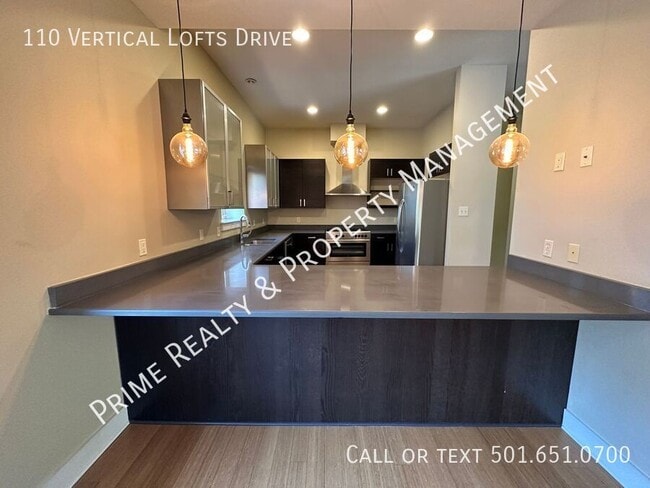 Building Photo - 110 Vertical Lofts Dr